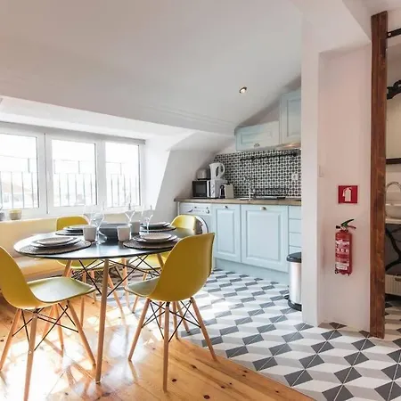 Sunny Studio In Center Apartment Lisbon