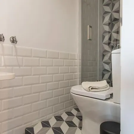 Sunny Studio In Center *